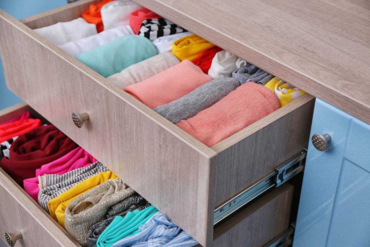 ADOBESTOCK_115670710 | Deorecycle Débarras de maison : comment gagner en espace grâce au rangement KonMari ? Gérardmer 0